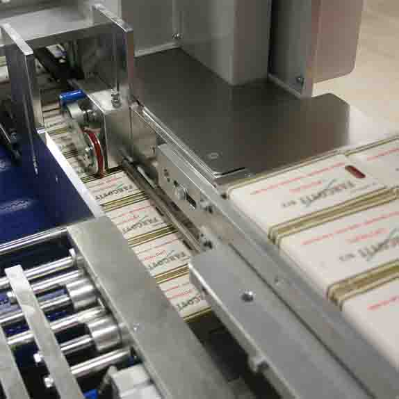 Полуавтоматична термофолираща машина FP870A T650 Пакин